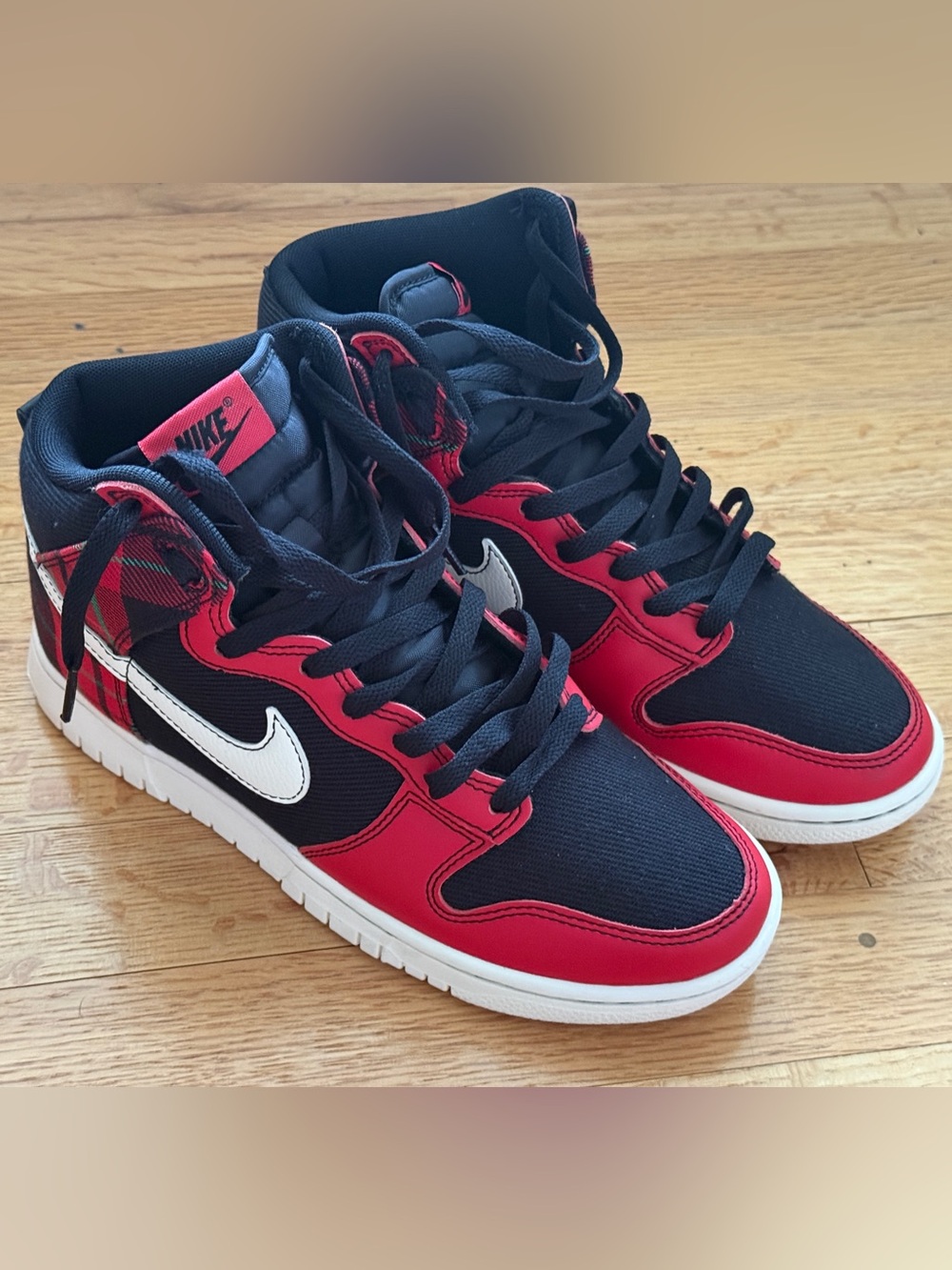 Nike Dunk HI Retro SE - Black, Red & Ivory